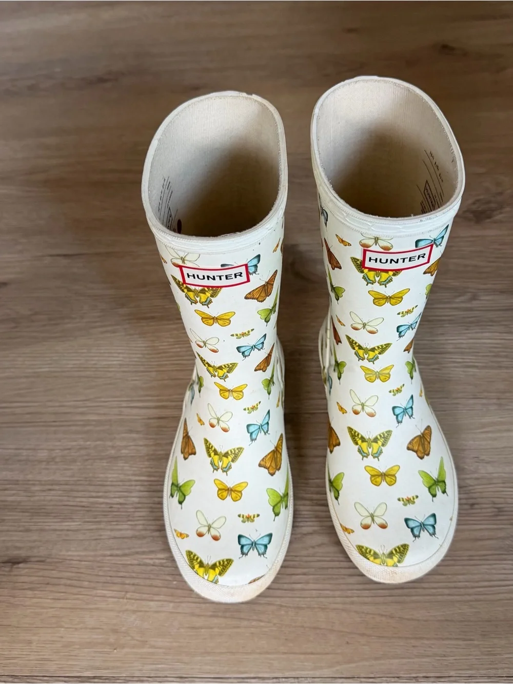 Hunter Kids Butterfly-Print Rain Boot 🦋